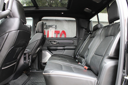 Imagen 14 de 15 de Ram 1500 Black Pack 2020 Factura Original, Tomo Auto