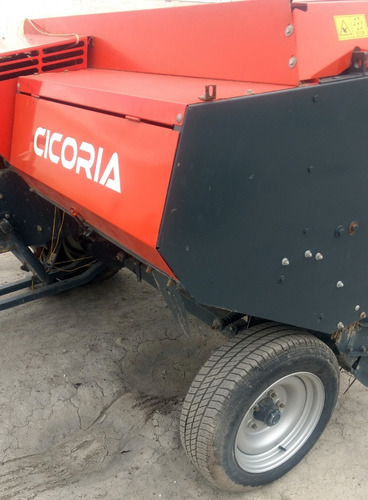 Imagen 5 de 6 de Empacadora De Pasto Cicoria