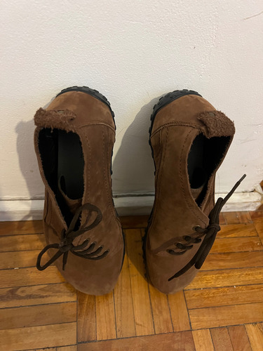 Zapatos De Nobuk De Alemania Marrón 42-43 (Usado)