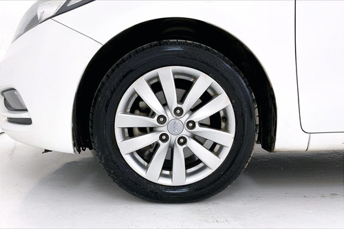 Imagen 9 de 25 de Kia Forte 4 Pts Ex, Ta, A/ac, Camara Reversa, Ra-16