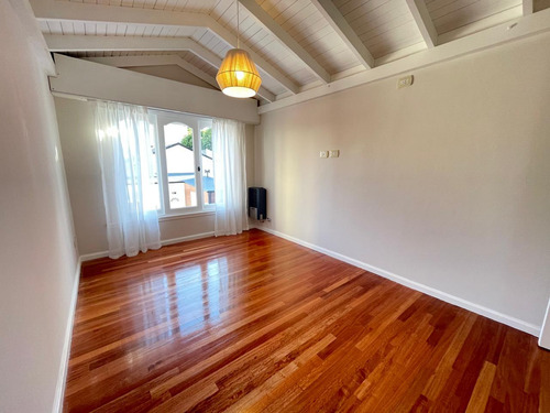 Venta Ph 4 Ambientes Con Patio Y Cochera Zona La Perla