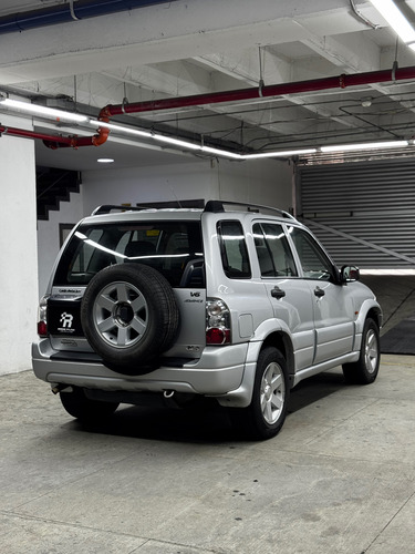 Chevrolet Grand Vitara 2.5 V6 Dohc