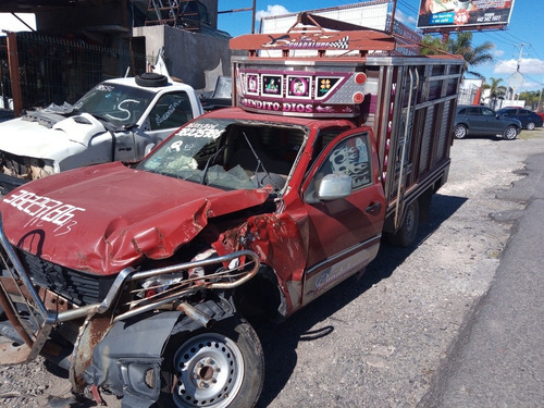Imagen 2 de 8 de Nissan Np300 Cabina Sencilla