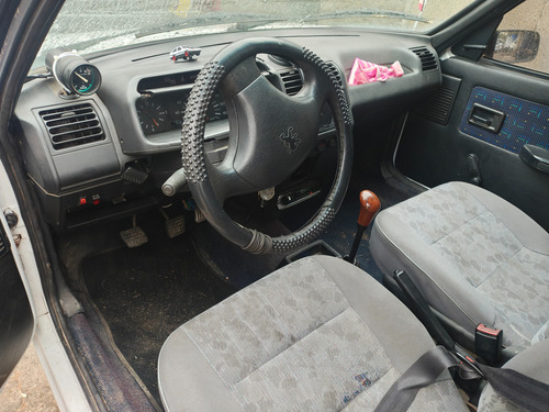 Peugot 205 Style 4 Puertas