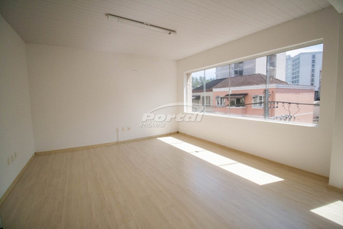 Imagem 2 de 5 de Sala Comercial, Com Ótima Localização, No Centro De Blumenau, Com 50 M² - 35711549l