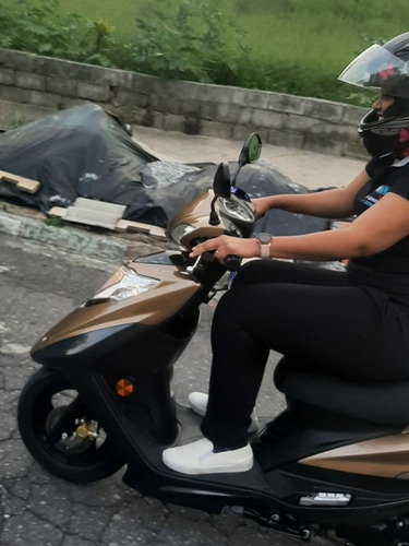 Scooter Lindy Q