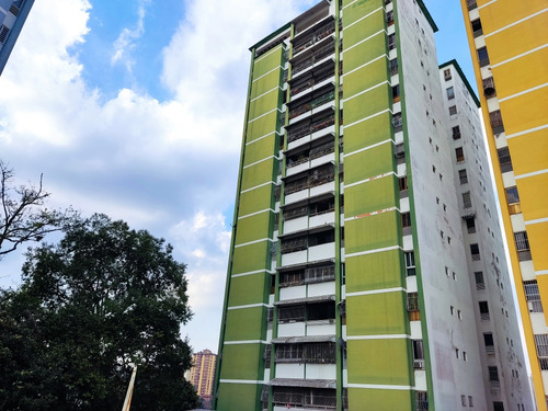 Venta De Apartamentos En San Antonio De Los Altos. Of