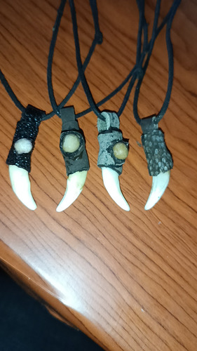 Amuleto Coyote , Colmillo Y Piedra Una Pieza A Escoger , (Usado)