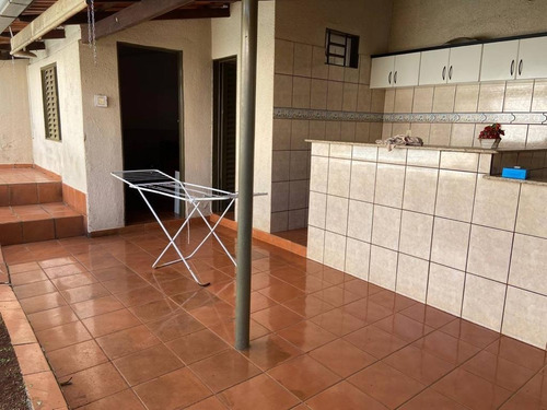 Imagem 4 de 26 de Casa Em Anápolis. Ótima Localização