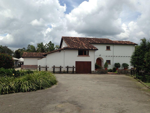 Finca En Venta En La Ceja ( Via Hacia La Union A 2,5 Km Del Parque Principal)
