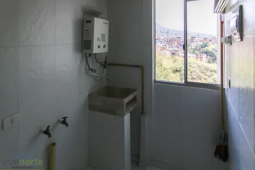 Apartamento En Venta En Senderos De La 80 Calasanz. Cod V13110