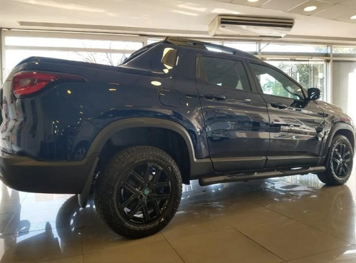 Imagen 9 de 15 de Fiat Toro Volcano 4x4 At9