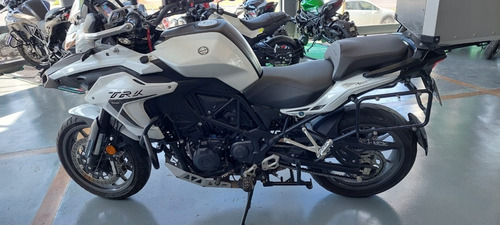 Imagen 17 de 18 de Benelli Trk502
