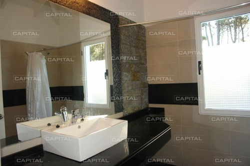 Gran Casa En Montoya 6 Dormitorios- Ref: 25355