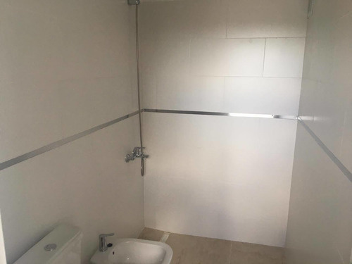 Departamento Interno A Estrenar. 2 Amb C/balcon - Moron Sur