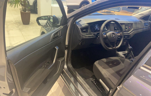 Imagem 3 de 6 de Volkswagen Polo 1.0 Mpi (flex)