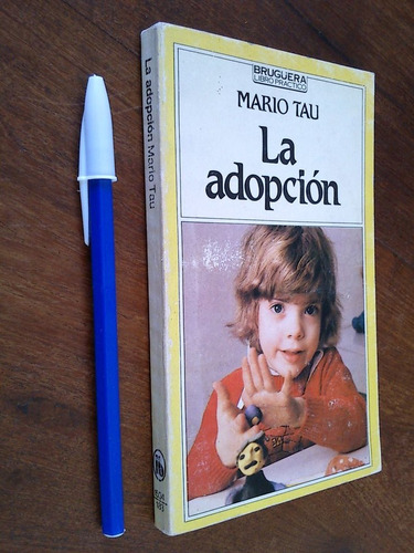 La Adopción - Mario Tau