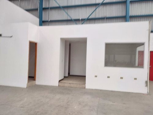 Imagen 3 de 7 de Bodega Renta Sobre Avenida Puebla-tlaxcala
