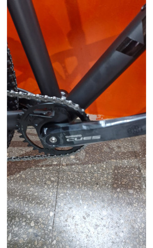 Bicicleta Venzo Stinger Mtb R29 Monoplato 10 Vel Shimano Negro L