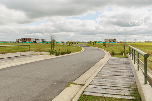 Lote Laguna #200-300 - San Sebastian - Area 9 - 913m2 #id 2375