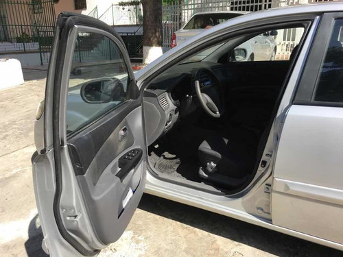 Kia Rio 2012 1.6 4 P