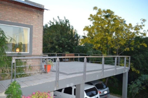 Imagen 4 de 18 de Vendo Casa 4 Hojas . 1600 Mts Superficie Y 200 Cubiertos. Muy Buen Precio