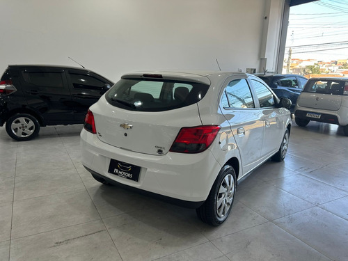 Chevrolet Onix 1.4 Lt 5p
