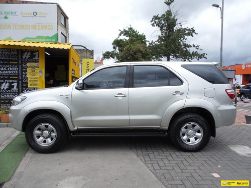 Toyota Fortuner 2.7 Wt-i 4x2
