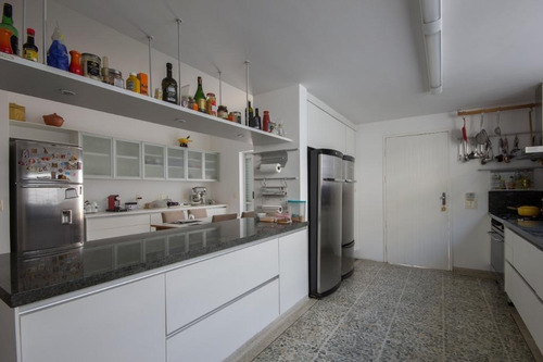 Imagem 15 de 25 de Atenção! Linda Casa Em Rua De Excelente Localização. Fácil Acesso.casa Com 4 Dormitórios À Venda Por R$ 3.900.000 - Alto De Pinheiros - São Paulo - Ca0831