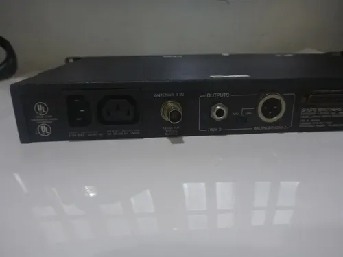 Shure Uhf Modelo U4s-ua | MercadoLivre