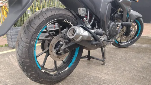 Motocicleta Yamaha Fz150 2023