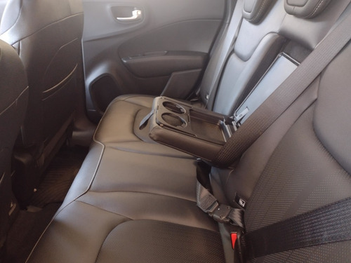 Imagen 23 de 25 de Fiat Toro