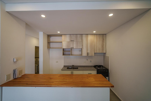 Departamento Tres Ambientes En Planta Baja A La Venta En Lujan