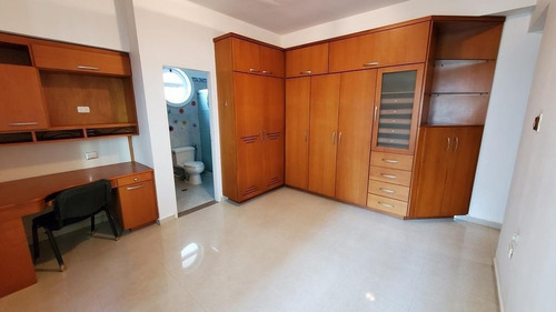Imagen 8 de 16 de Apartamento En Alquiler Valencia La Trigaleña