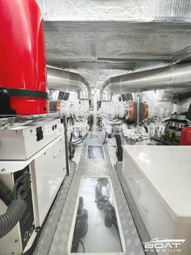 Imagem 12 de 14 de Intermarine 75, 2012 - Phantom - Ferretti - Cimitarra -