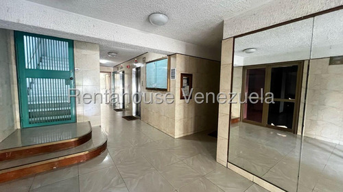 Venta De Apartamento En Montalbán Iii, Rc 25:18751