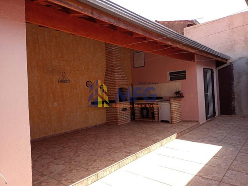 Imagem 7 de 15 de Excelente Casa Térrea Com Edícula Jardim Abaete - 7678