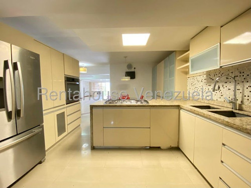 Casa Remodelada En Venta En San Luis 25-9451 Cs
