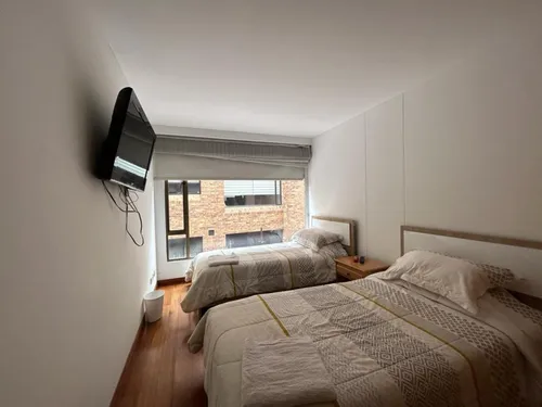 Apartamento En Venta En Chicó Navarra. Cod V11989