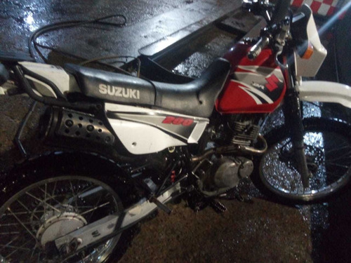 Susuky Dr 200 Modelo 2012