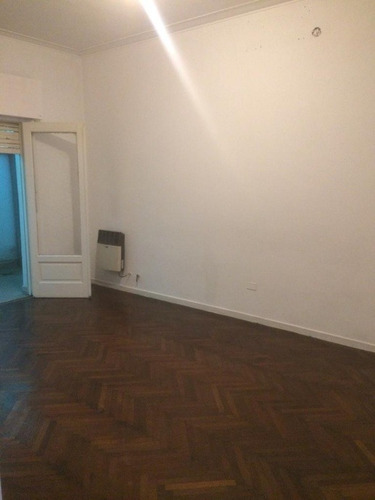 Imagen 4 de 15 de Departamento Tipo Casa En Alquiler En Banfield Oeste