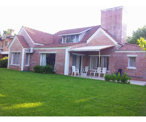 Casa Chalet  En Venta En Pilar Del Lago, Pilar, G.b.a. Zona Norte