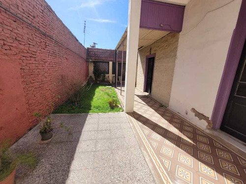 Casa En Venta En Remedios De Escalada Este