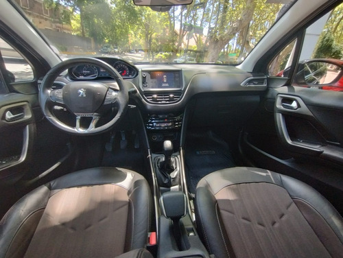 Imagen 18 de 25 de Peugeot 2008 Feline Manual Modelo 2017