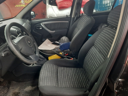 Imagem 9 de 10 de Renault Sandero 2013 1.6 Expression Hi-power 5p