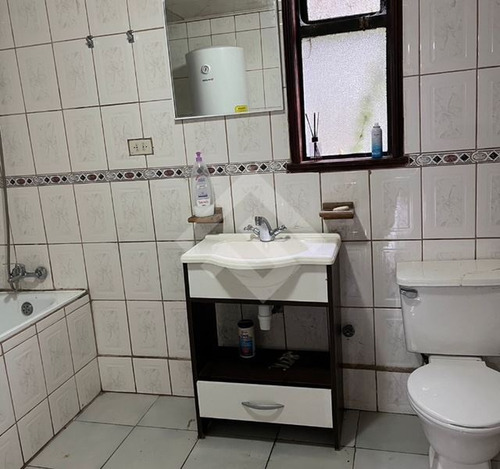 Casa En Arriendo De 4d Con Piscina Y Quincho En Calbuco