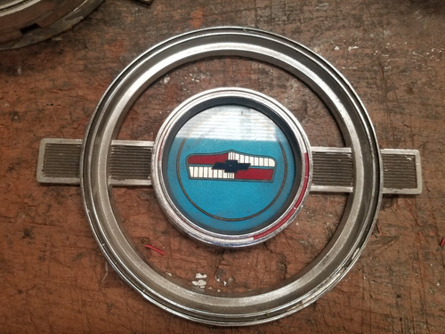 Ornamento Baul Chevrolet Corona De Epoca