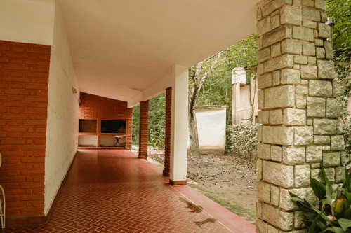 Venta De Chalet En Villa Icho Cruz, Excelente Ubicación.