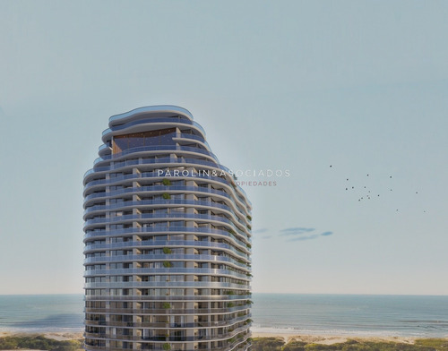 Apartamento De 1 Dormitorio En Venta, Playa Brava Punta Del Este