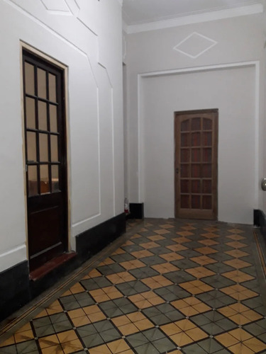 Alquiler Casa 6 Dormitorios Agronomía Con Cochera